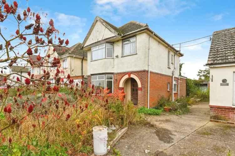 Three Bedroom Detached House - Ideal Investment Opportunity