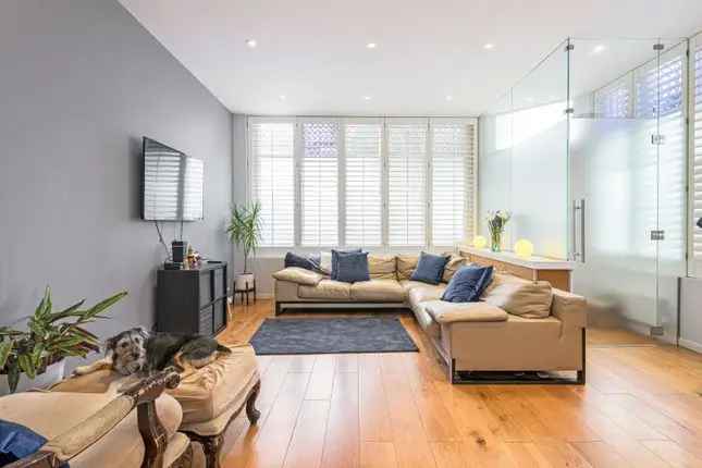 End terrace house for sale in Tantallon Road, London SW12