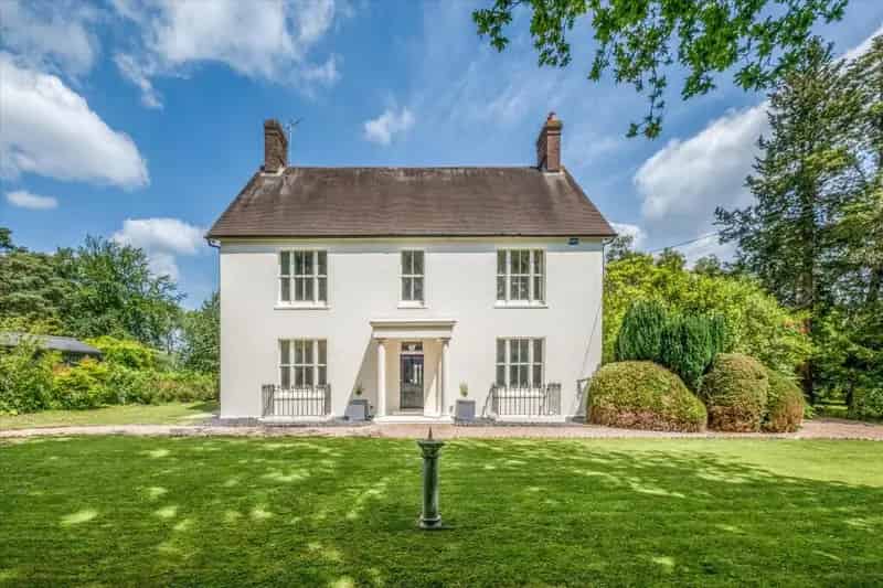 Beautiful Georgian Property with Annexe and Pool Near Battle