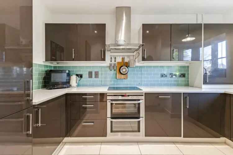 3 Bedroom Semi Detached House For Sale Guildford