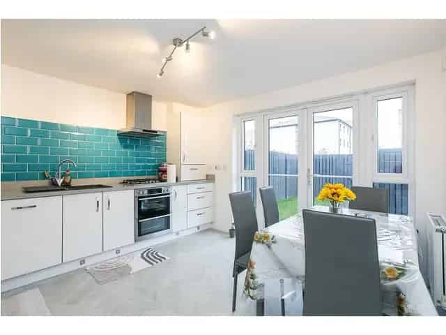 3 Bedroom End Terraced House for Sale in South Gyle