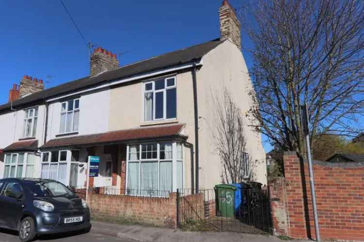 3 Bedroom End of Terrace House for Sale