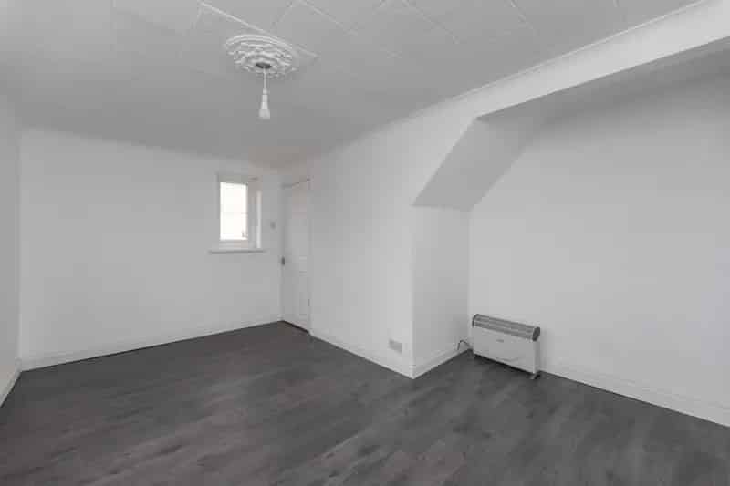 2 Bed Semi Detached House For Sale Castleford