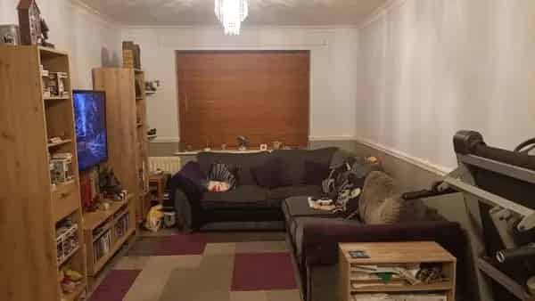 Family Home 3 Double Bedrooms New Windows and Doors Large Garden Garage
