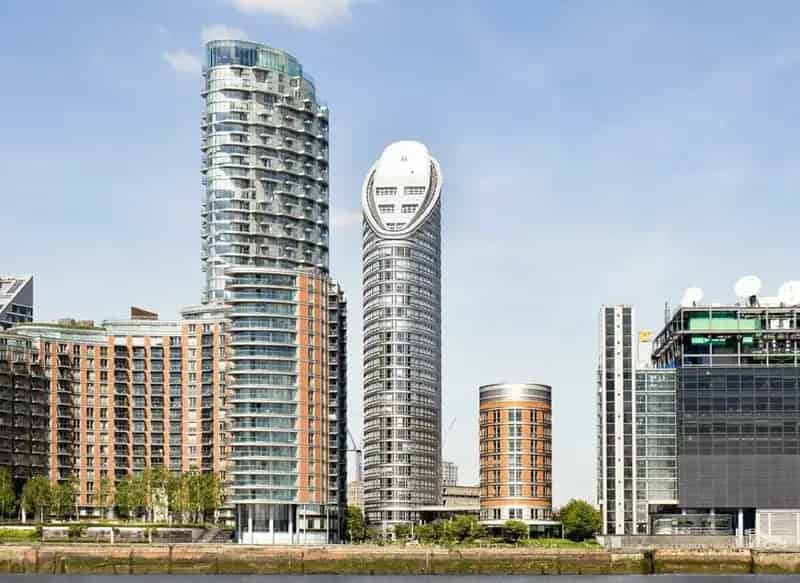 West Facing Studio Suite Canary Wharf Dockside Development