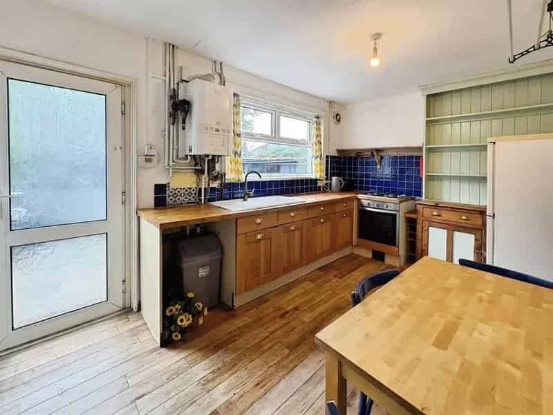 3 bedroom terraced house