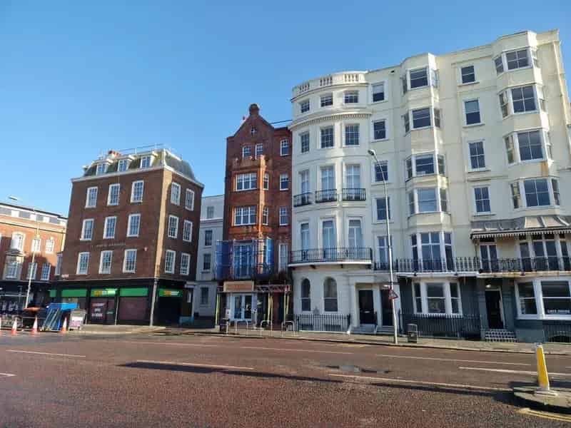 2 Bedroom Flat for Sale in Brighton
