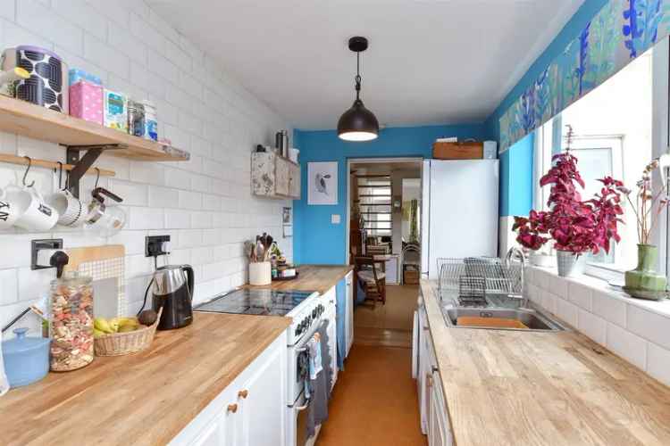 2 Bedroom Terraced House for Sale near Newhaven