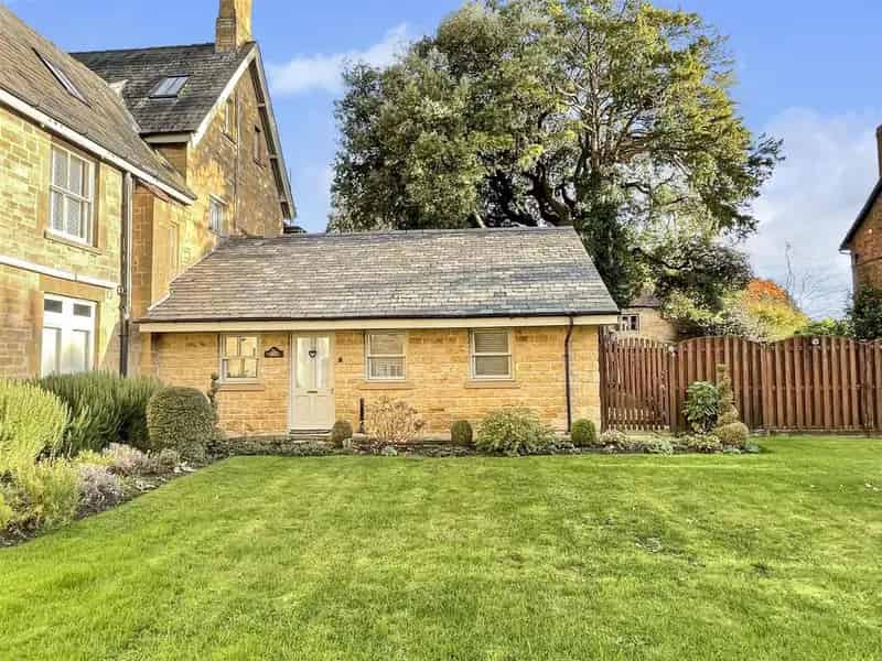2 Bedroom Semi Detached Bungalow For Sale