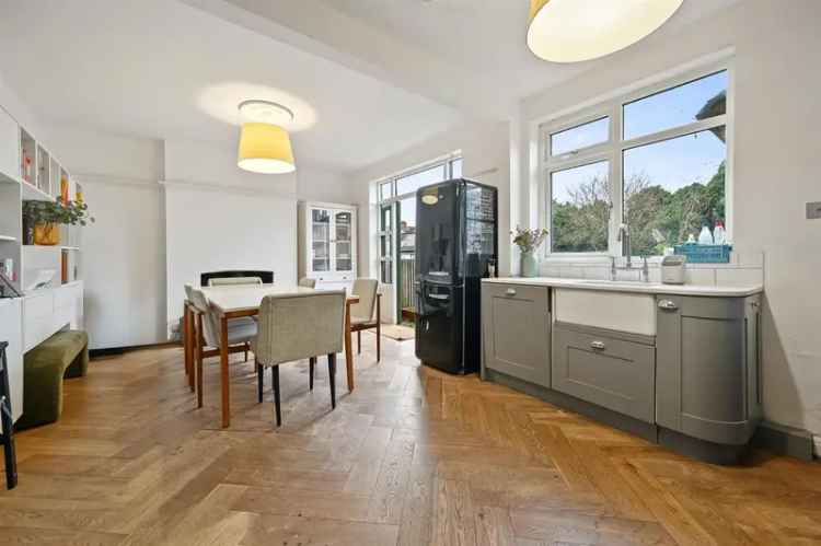 Detached House for sale with 3 bedrooms, Courtfield Avenue, Harrow