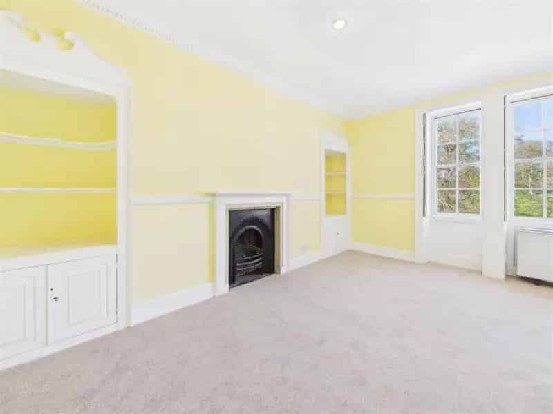 1 Bedroom Apartment Available May 30th 2025