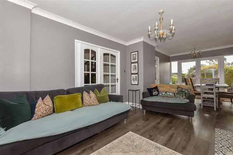 3 Bed Semi-Detached House for Sale