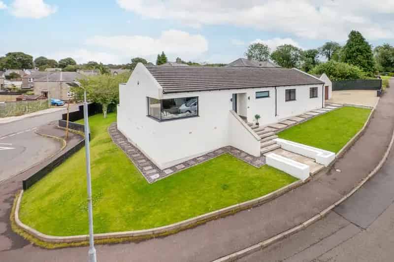 3 Bedroom Detached House for Sale Newton Mearns