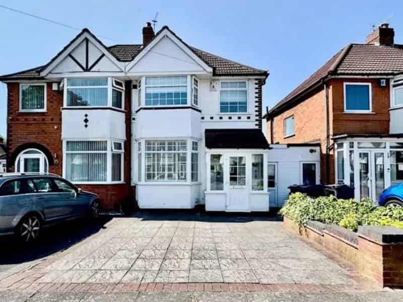 3 Bedroom Semi Detached House For Sale