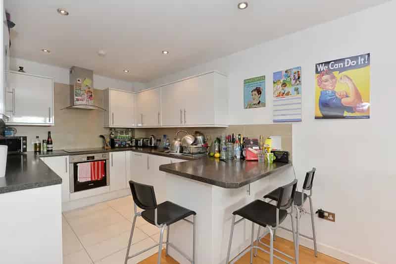 3 Bedroom Apartment House to Rent