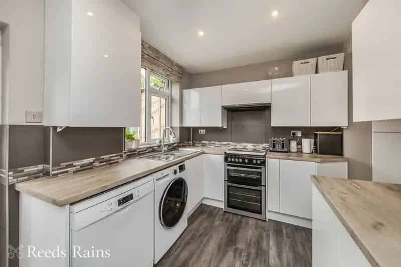 3 Bedroom Semi Detached House for Sale Macclesfield Cheshire