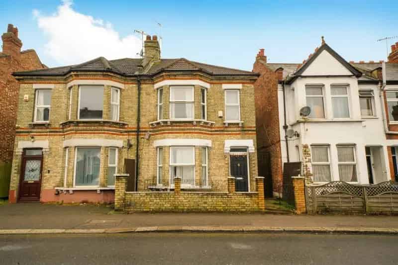 3 Bed Semi Detached House For Sale