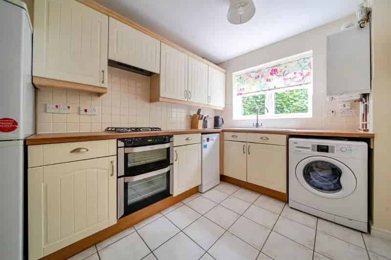 3 Bed Semi-Detached House for Sale