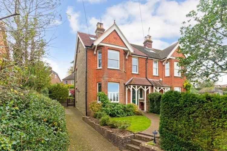 5 bedroom semi-detached house for sale