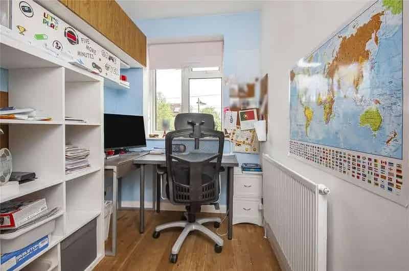 5 bed house for sale