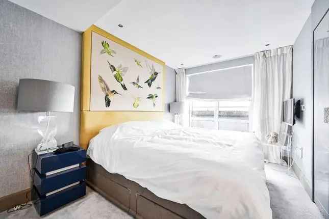 Flat for sale in Chelsea Creek, Chelsea Creek, London SW6