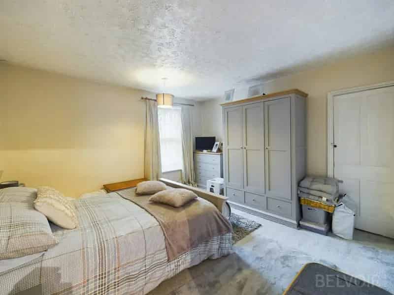 Charming 2-Bed Cottage in Watton Town Centre