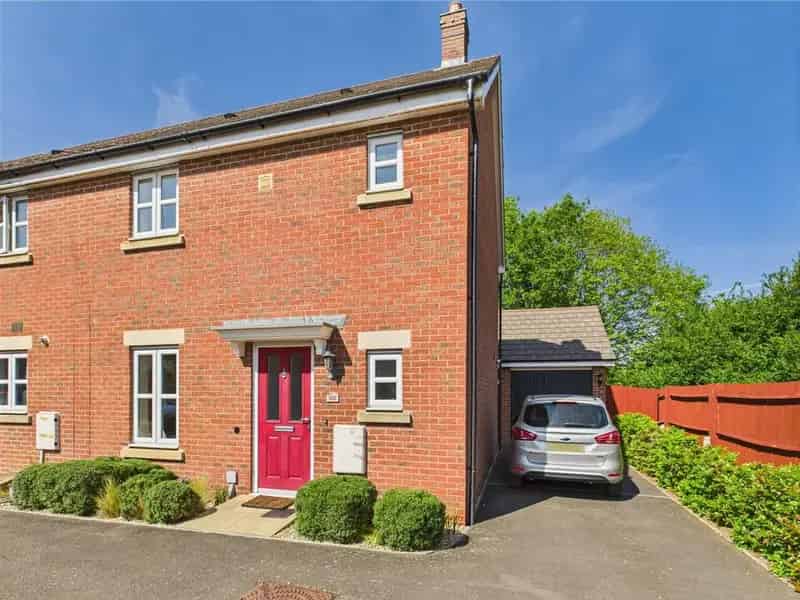 3 Bedroom End of Terrace House for Sale