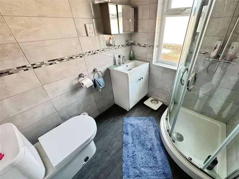 2 Bed Detached Bungalow For Sale in Hampshire