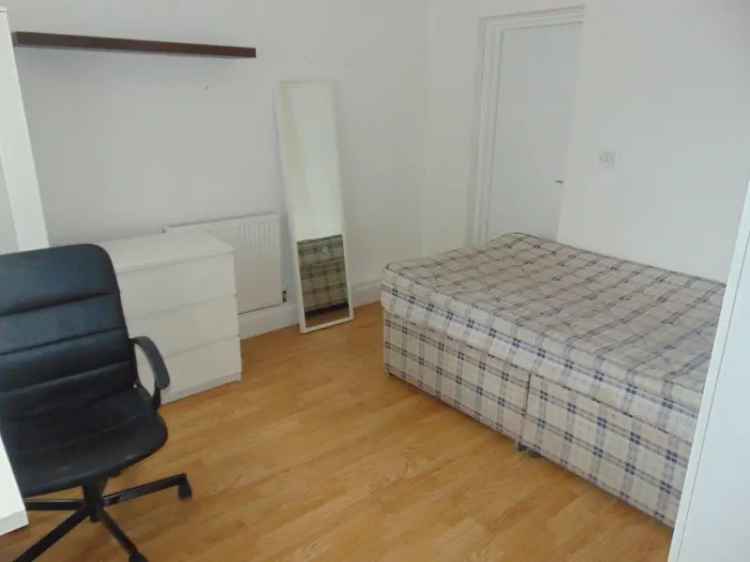 1 bedroom ground floor flat to rent