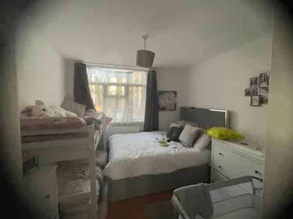 One Bed Flat Harrow Wealdstone Near Station
