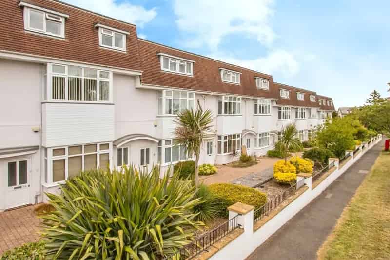 House For Sale , Feversham Avenue, Bournemouth, England