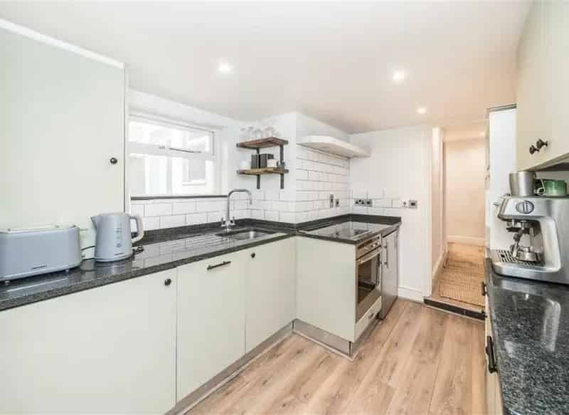 Two Bedroom Garden Flat Teddington Waldegrave Road