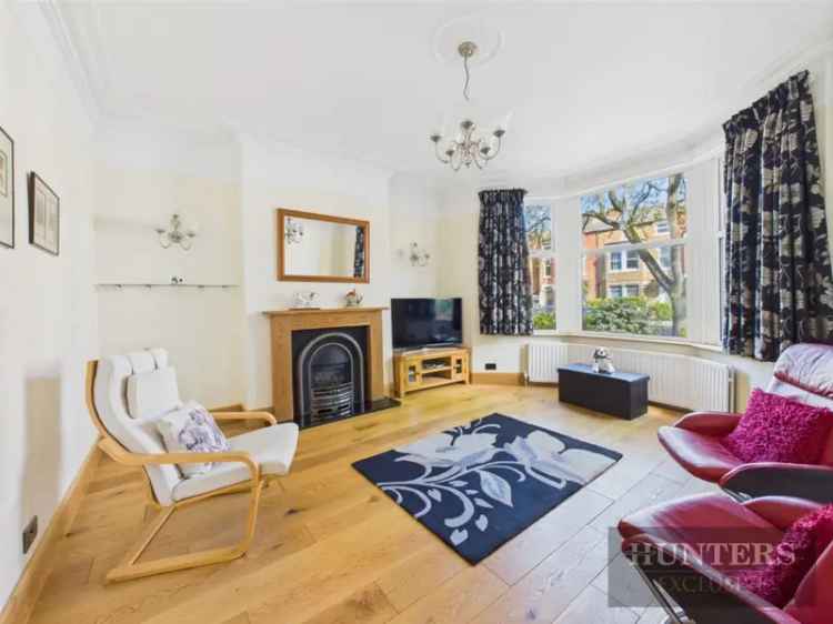 6 Bedroom Family Home For Sale