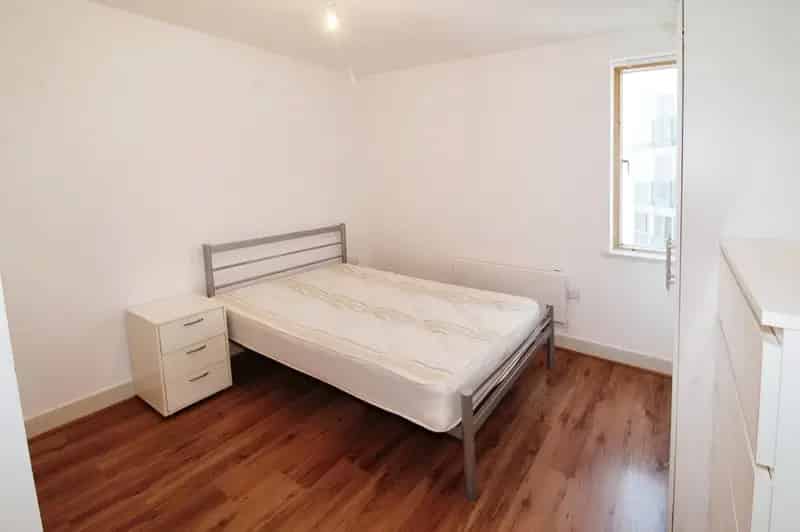 2 Bedroom Furnished Apartment Manchester M3  River Views Allocated Parking