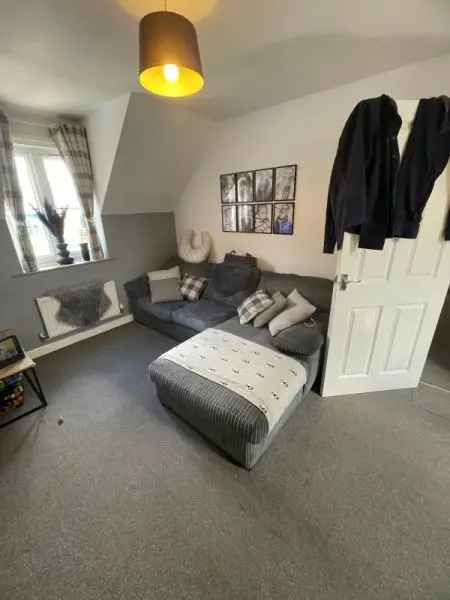 Flat For Rent in Bridgwater, England