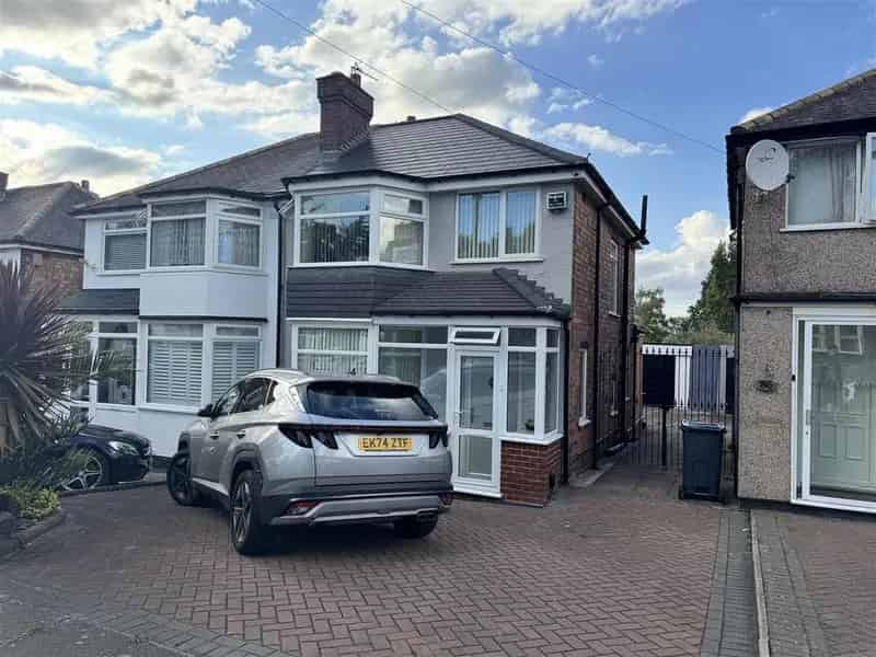 3 Bedroom Semi Detached House for Sale