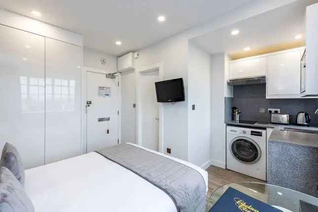 Studio to rent in Sloane Avenue, Chelsea, London SW3