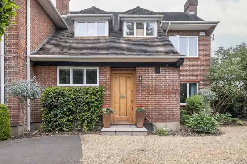 5 Bedroom Family Home for Sale near Sheen Common
