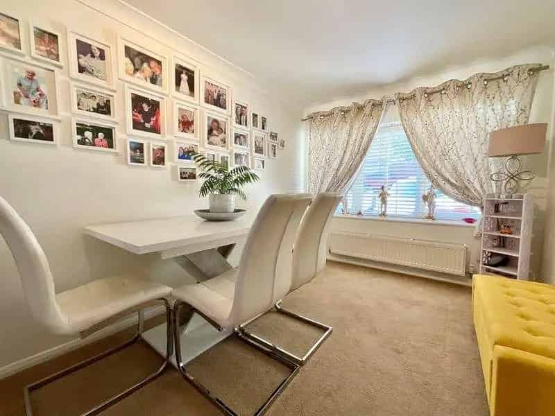 3 bed house for sale