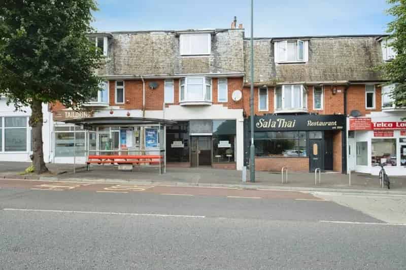 Two Double Bedroom Apartment Boscombe East Chain Free Allocated Parking