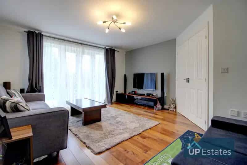 4 Bedroom Detached House For Rent