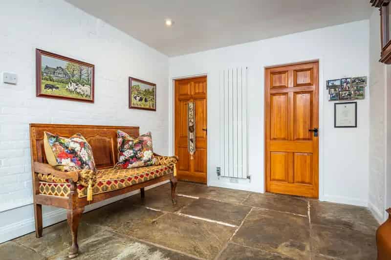 5 Bedroom Barn Conversion with Equestrian Facilities and 4 Acres
