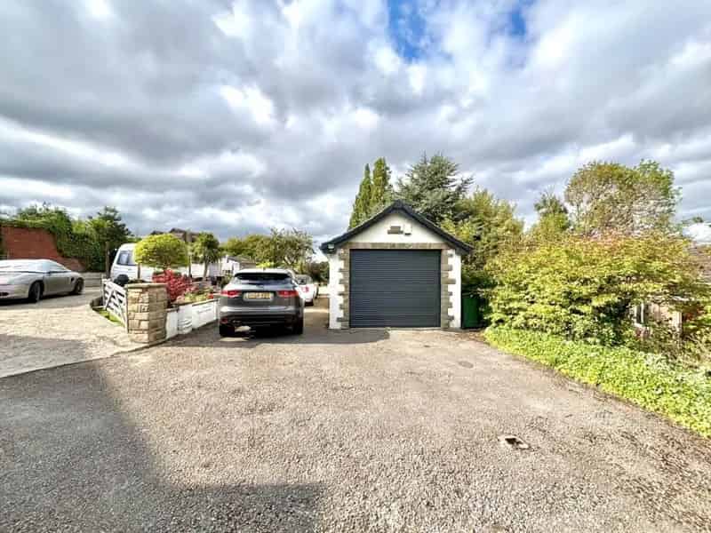 3 bedroom House
 To Let
