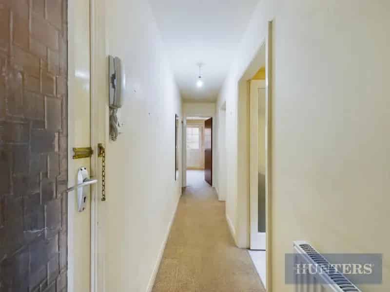 1 Bedroom Flat for Sale in Scarborough