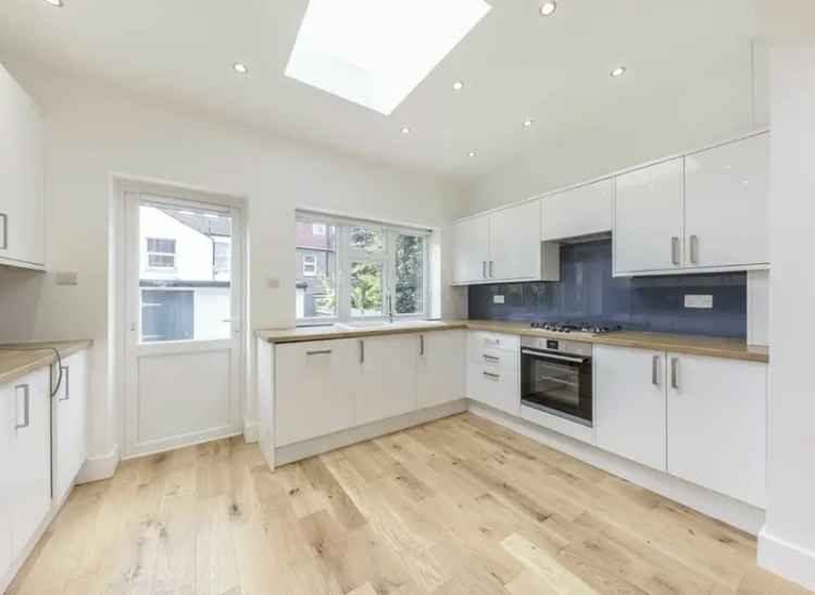 House For Sale in London, England