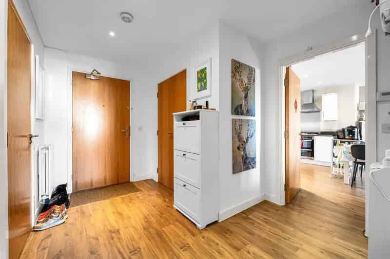 2 bed property for sale