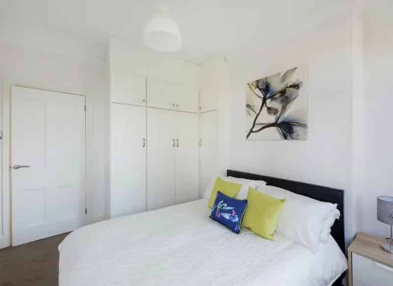 Spacious First Floor Flat with Long Lease Near Putney and Barnes