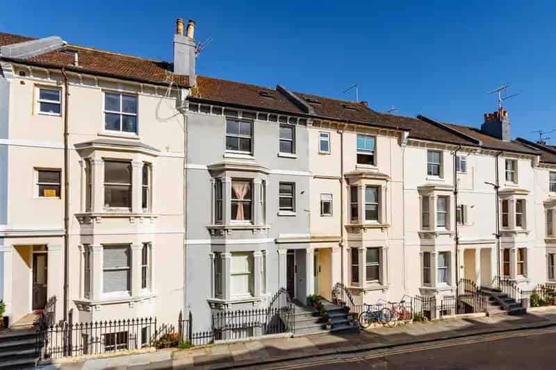 1 Bedroom Apartment for Sale