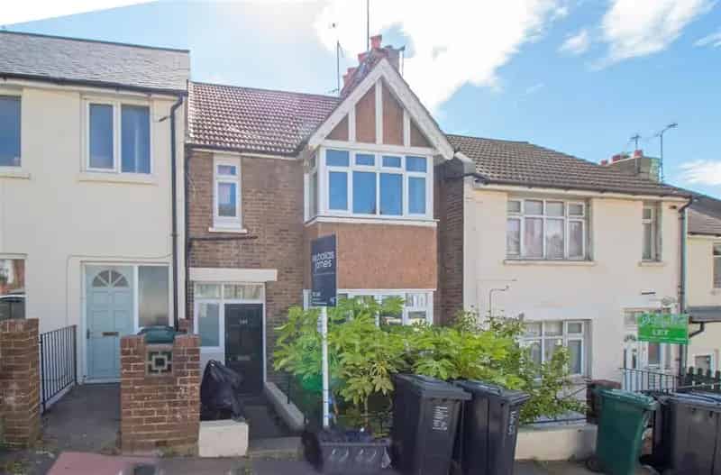 4 Bedroom Maisonette to Rent