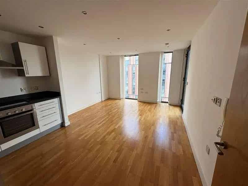 1 Bed Flat for Sale Salford Quays Millennium Tower EWS1 Available